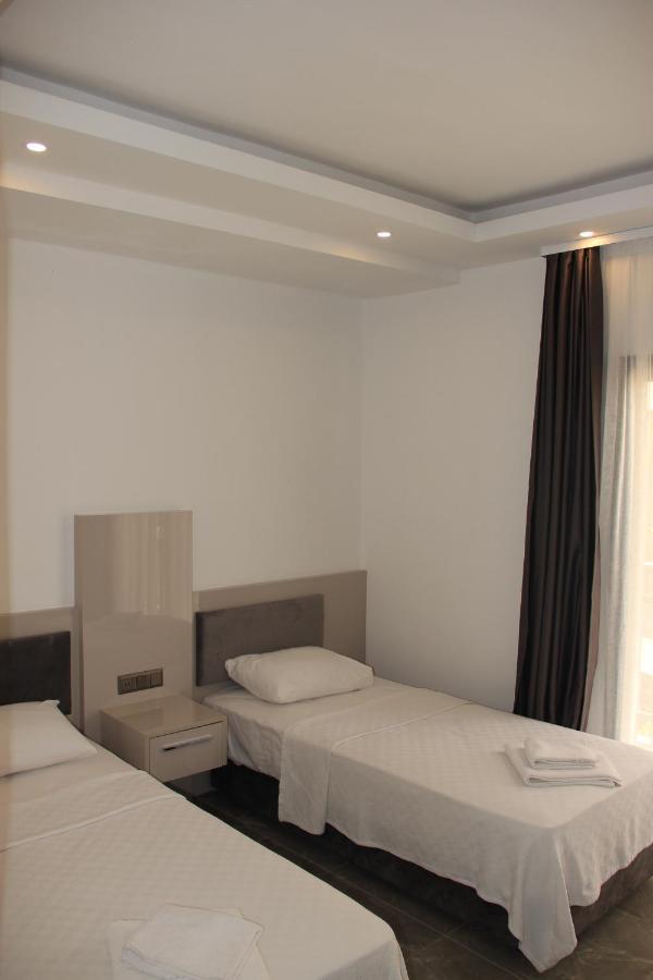 Orion Hotel Bitez Esterno foto