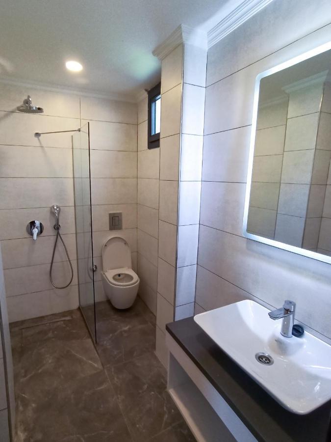 Orion Hotel Bitez Esterno foto
