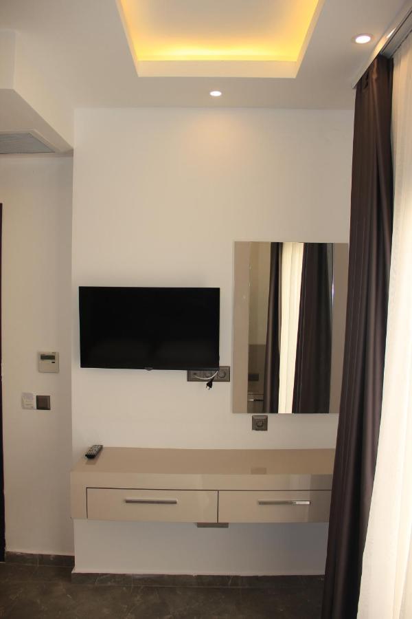 Orion Hotel Bitez Esterno foto