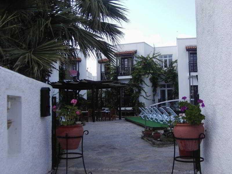 Orion Hotel Bitez Esterno foto