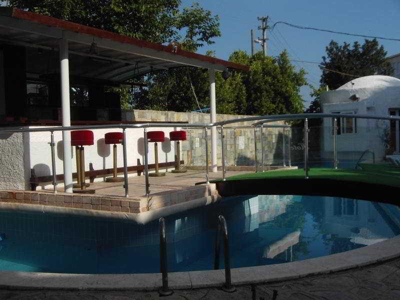 Orion Hotel Bitez Esterno foto