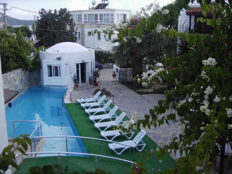 Orion Hotel Bitez Esterno foto
